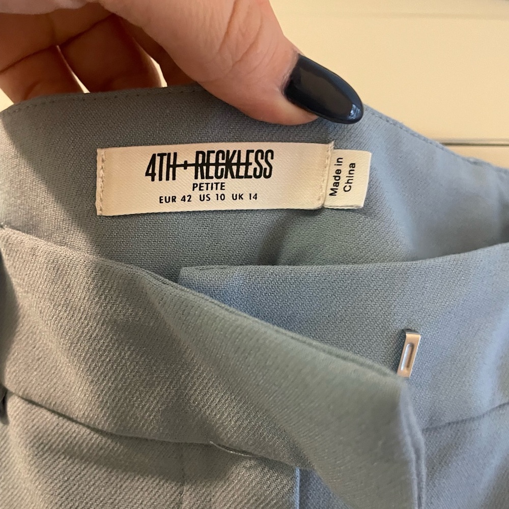 4th & Restless Colorblocked Pants - Picture 3 of 5